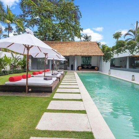Saga Villas Ultra Seminyak Exterior foto